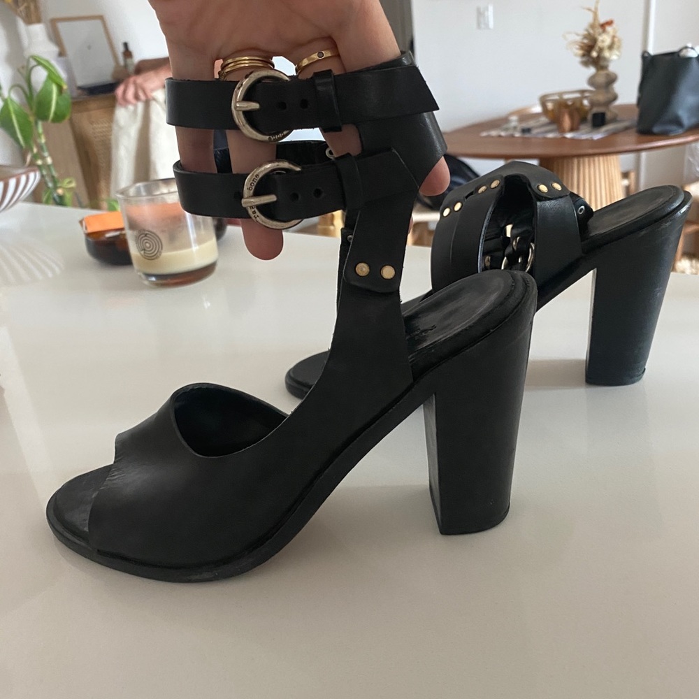 Rag and bone black chunky heel w/ double ankle strap